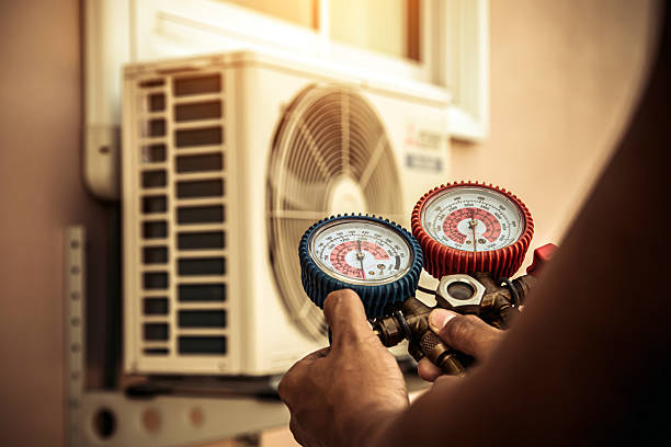 Professional Hvac technician working in Flemington, NJ